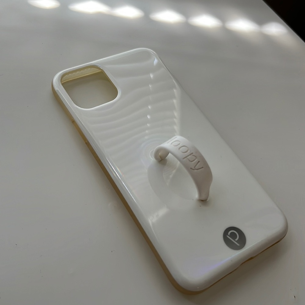 Loopy case iPhone 11 Pro Max Opal White